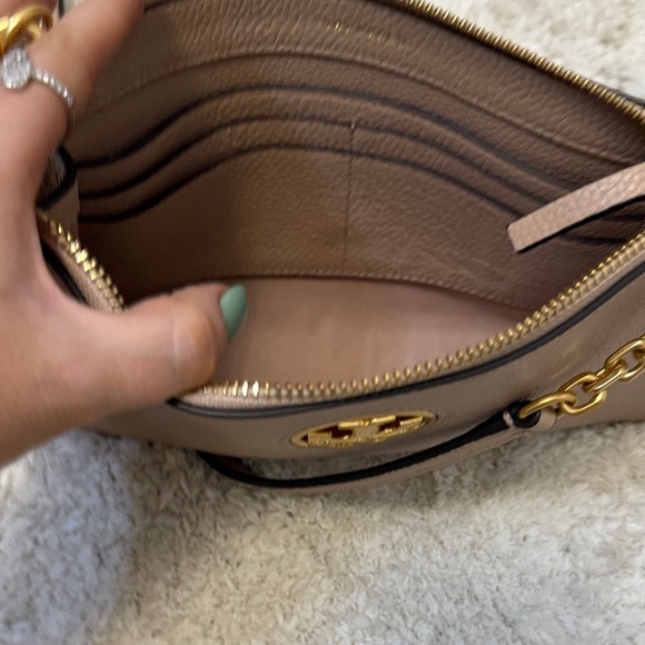 NWOT Tory Burch Carson Zip Top Crossbody - Picture 8 of 9